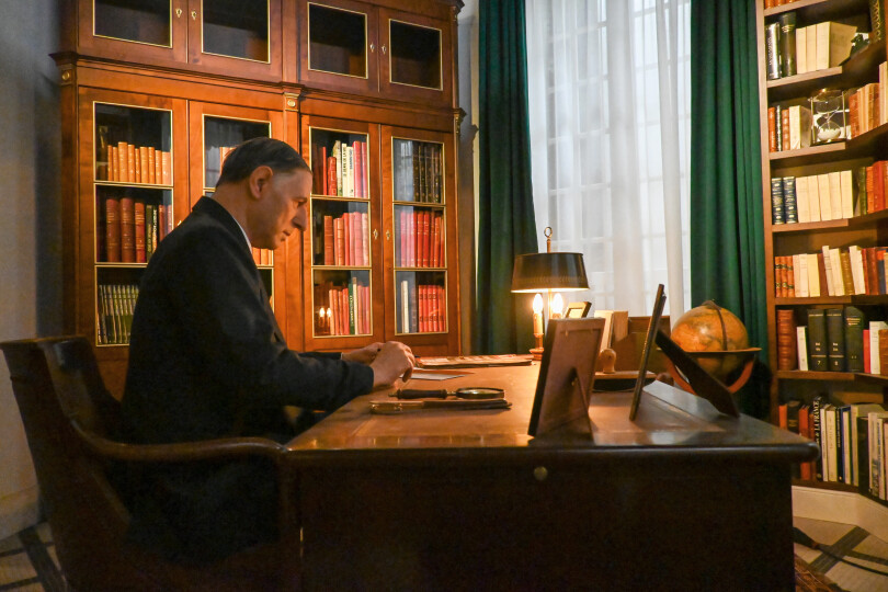 Le bureau reconstitué du général de Gaulle à Colombey-les-Deux-Églises fait partie des 17 salles consacrées à des personnages ou des événements majeurs de l’histoire de France.